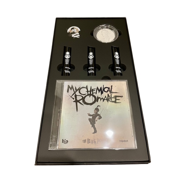 HIPDOT MCR My Chemical Romance Black Parade Collectors Box | NWT - Picture 4 of 6